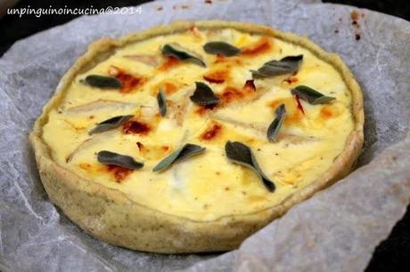 Quiche con pere, brie e salvia