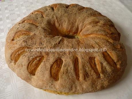 Pan ciambella con semi di papavero e poco lievito