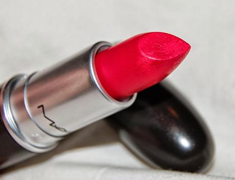 I'M IN LOVE WITH...LIPSTICK!!
