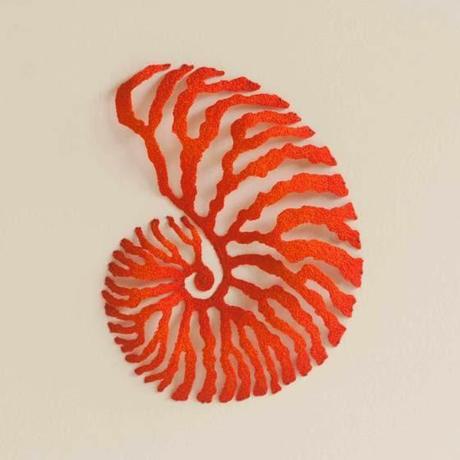 STRAORDINARIE SUPERFICI E TEXTURES NEI RICAMI SCULTOREI DI MEREDITH WOOLNOUGH