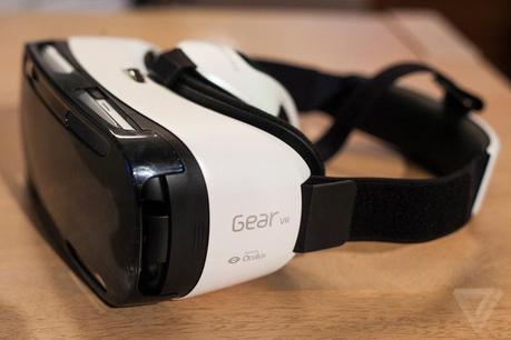 Samsung Gear VR: un documento svela prezzo e data di lancio Samsung Gear VR: un documento svela prezzo e data di lancio
