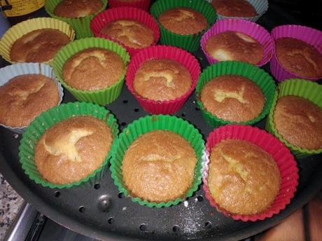 Muffin al limone e pesche