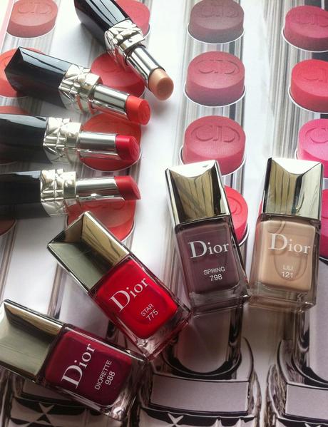 Rouge Dior Baume: l'eleganza deve essere un equilibrio tra semplicità, attenzione, naturalezza e distinzione (Dior).