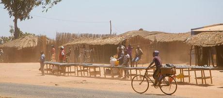 Mozambico 12: Di villaggio in villaggio