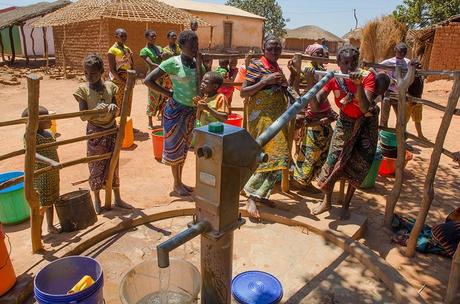 Mozambico 12: Di villaggio in villaggio