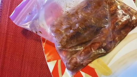 Salsicce di pollo e tacchino glassate alla salsa barbecue Salsicce di pollo e tacchino glassate alla salsa barbecue