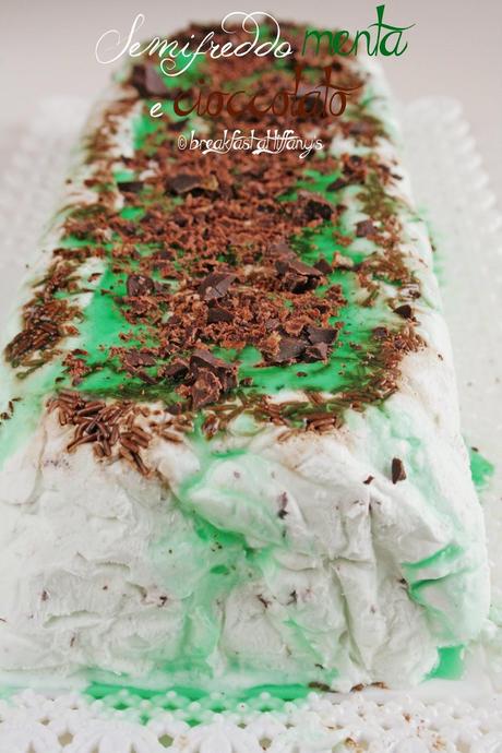 Semifreddo menta e cioccolato / Mint cream frozen cake with chocolate chips