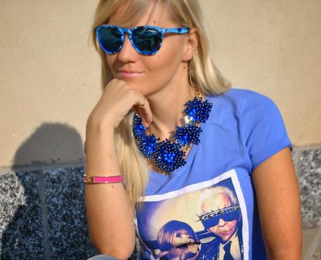 outfit jeans e tacchi abbinamento jeans e tacchi jeans fornarina botton up maglia happiness con karl lagerfeld e anna wintour sandali fornarina bracciale fucsia majique collana blu majique outfit casual outfit ottobre 2014 mariafelicia magno mariafelicia magno fashion blogger colorblock by felym outfit fucsia e blu occhiali da sole excape con lenti a specchio blu fashion blogger bionde fashion blogger italiane bionde 