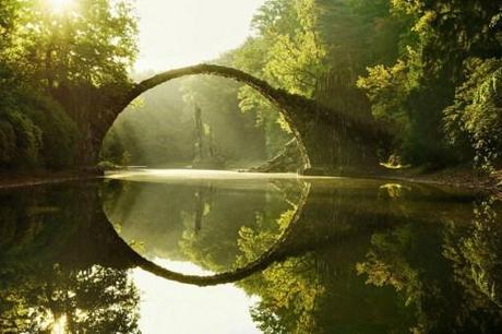 Rakotz bridge ( o Rakotzbruke ), Germania