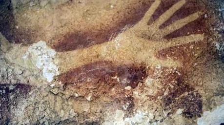 Antichissime forme di arte rupestre scoperte nelle grotte indonesiane