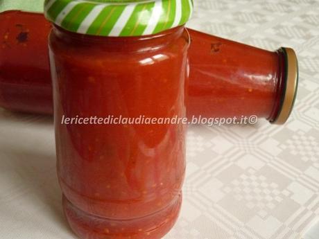 Salsa di pomodoro veloce fatta in casa