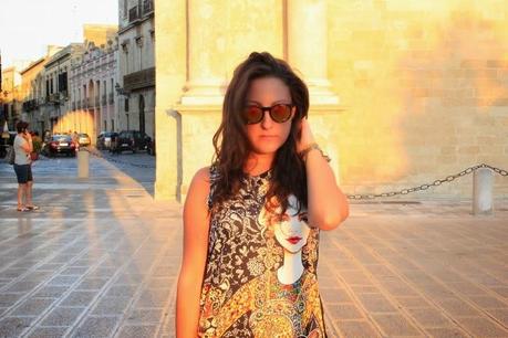 Una donna e la sua tigre in quel di Lecce - OUT-FIT