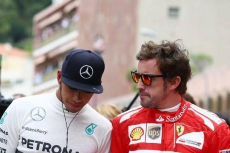 Lewis-Hamilton-Mercedes-Fernando-Alonso-Ferrari_GPMonaco2014