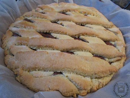 crostata con crema di nocciole