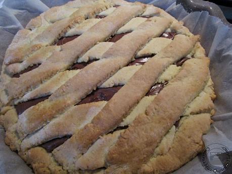 crostata con crema di nocciole