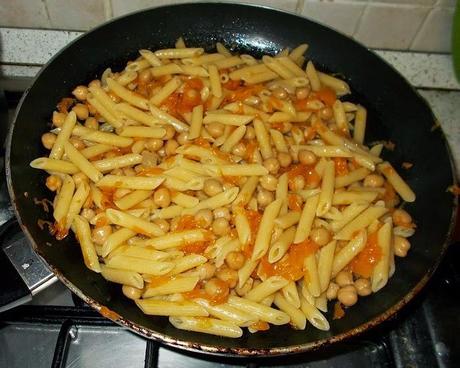 Pasta e ceci con la zucca