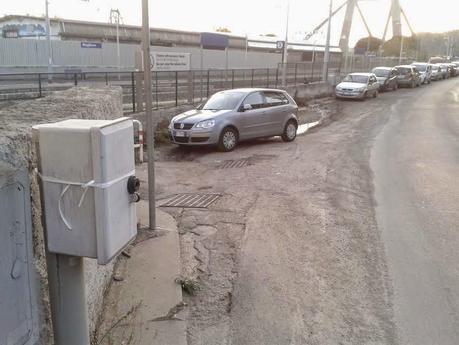 Stazione Magliana. Dodici foto per capire di quale atrocità stiamo parlando. Diteci: vi pare Europa questa?