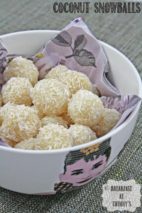 Dolcetti al cocco / Coconut snowballs recipe