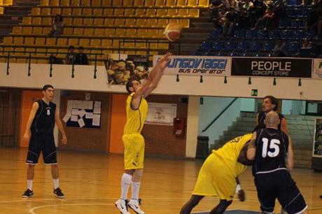 New Team - Vis Reggio Calabria finisce 65 a 72