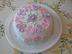 CAKE DESIGN: torta con fiori e coniglietti