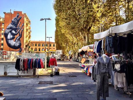 Il nuovo mercato Testaccio massacrato dalle bancarelle. Ora nuove prestigiose aperture anche su Via Galvani