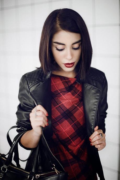 BLACK & TARTAN