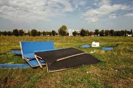 Roma Vintage è finito, ma non il degrado. Tutte le foto di un Parco di Centocelle tutt'oggi ridotto a discarica. La protesta dei cittadini