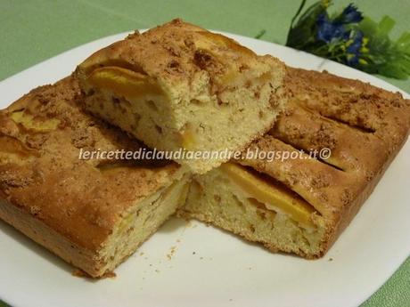 Torta pesca e amaretti, leggera