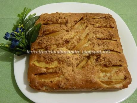 Torta pesca e amaretti, leggera