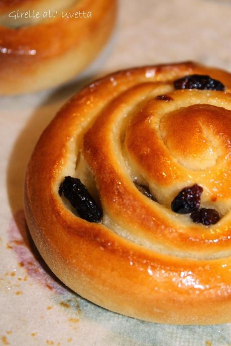 Girelle di Brioche con Uvetta