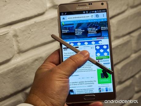 Galaxy Note 4: disponibile il primo aggiornamento software