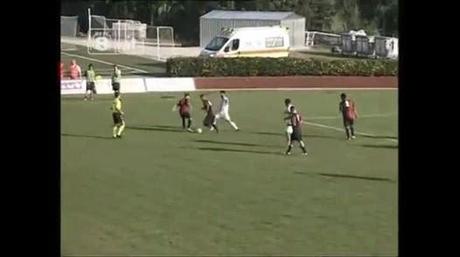 (VIDEO) #SerieD, dribbla avversari su avversari dalla propria area di rigore, realizza un goal stupendo!