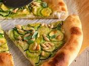 Pizza cornicione zucchine, caprino pinoli.