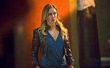 “Arrow 3”: Katie Cassidy anticipa come Laurel ha intenzione di vendicare la morte di Sara