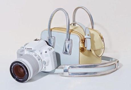 Canon fa reflex, Stella (McCartney) gli fa la borsa - lifestyle