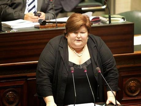 Belgio: Maggie De Block è il nuovo ministro della salute. Ed è obesa