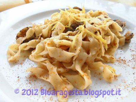 02-tagliatelle vongole e bottarga con zeste di limone