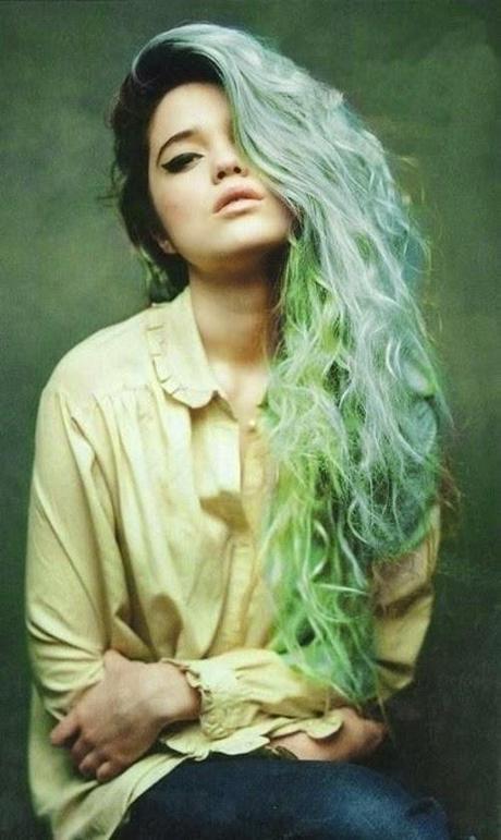 Come far crescere i capelli naturalmente: 10 consigli pratici