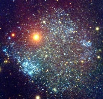 La galassia irregolare Sextans A. Crediti:  S. D. Van Dyk (IPAC /Caltech) et al., KPNO 2.1-m Telescope, NOAO