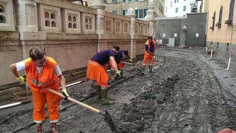 Alluvione a Genova - Volontari Anpas