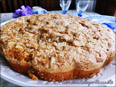 Torta dolce di zucchine e mandorle