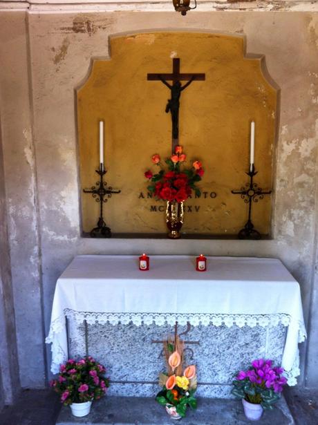 S. Francesco d' Assisi al Fopponino : da cimitero del 500 a meravigliosa chiesa dei nostri giorni.