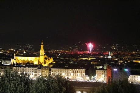 notturno fiorentino, con fuochi d'artificio