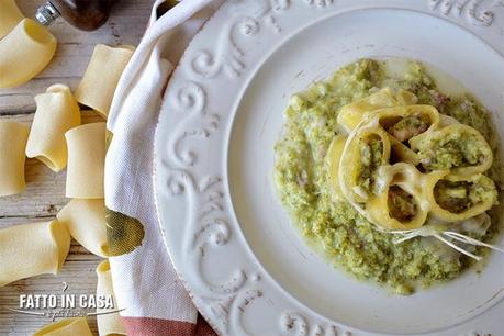 Paccheri Ripieni con Broccoli e Salsiccia