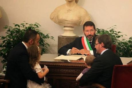 E dopo i matrimoni gay, sarà riconosciuta anche la poligamia?