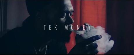 Tek Money rappa in italiano il retaggio della banlieue.