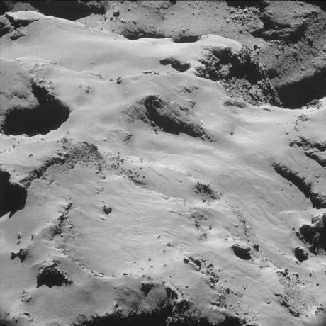 ESA_Rosetta_NAVCAM_7,9 km