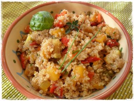 quinoa peperoni zucca pomodori secchi zucchine erbe aromatiche