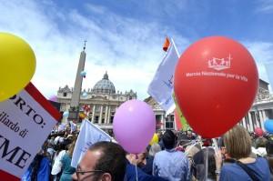 Quel linguaggio violento degli antiabortisti