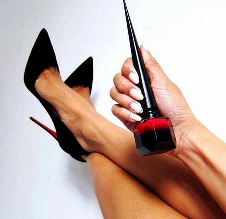 Louboutin, lo smalto coi tacchi